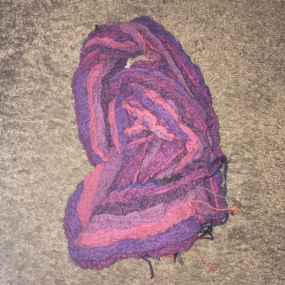 Scarf - Picture 1 of 1